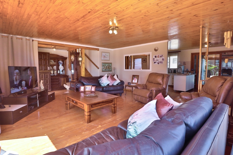 10 Bedroom Property for Sale in Dana Bay Western Cape
